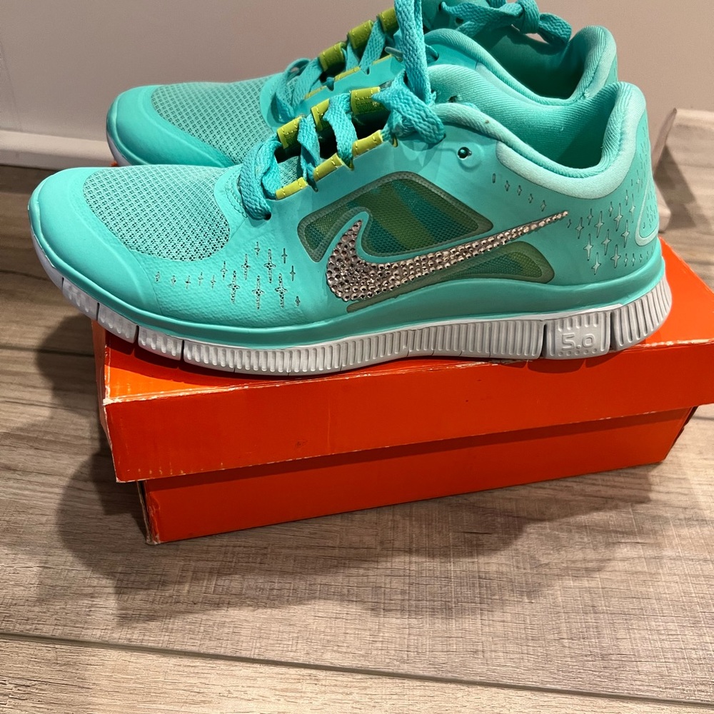 Brand New Womens Nike Free Run 3